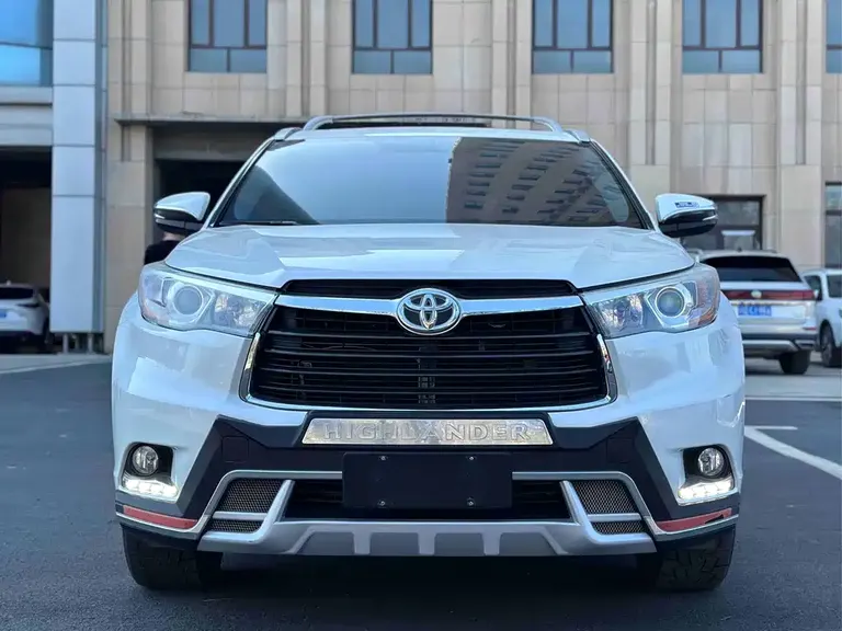 Toyota Highlander 2.0 T 4 WD Luxury 7-seat