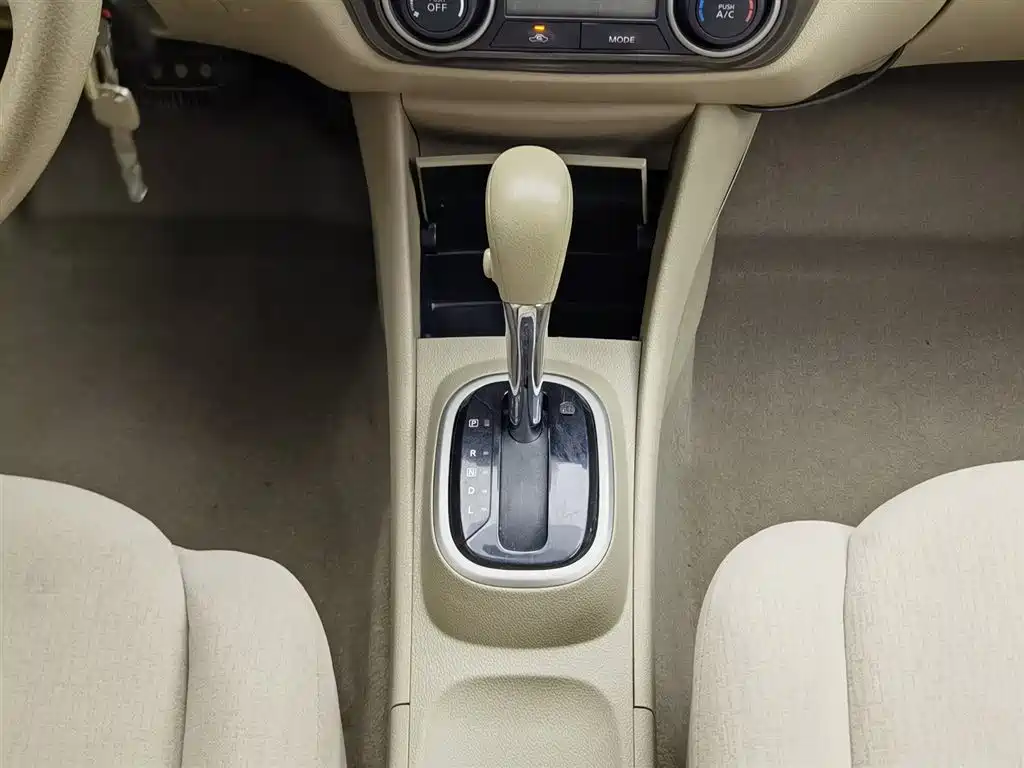 Sylphy Classic 1.6 XE CVT Comfort