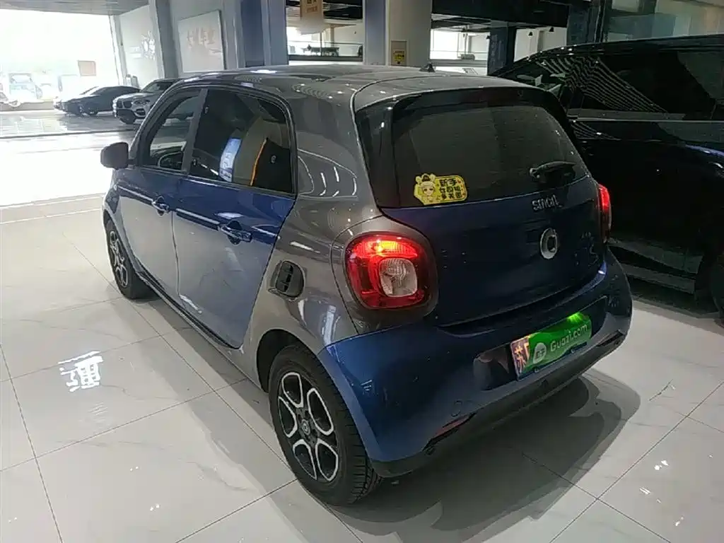 smart forfour 1.0 L 52 kW Passion