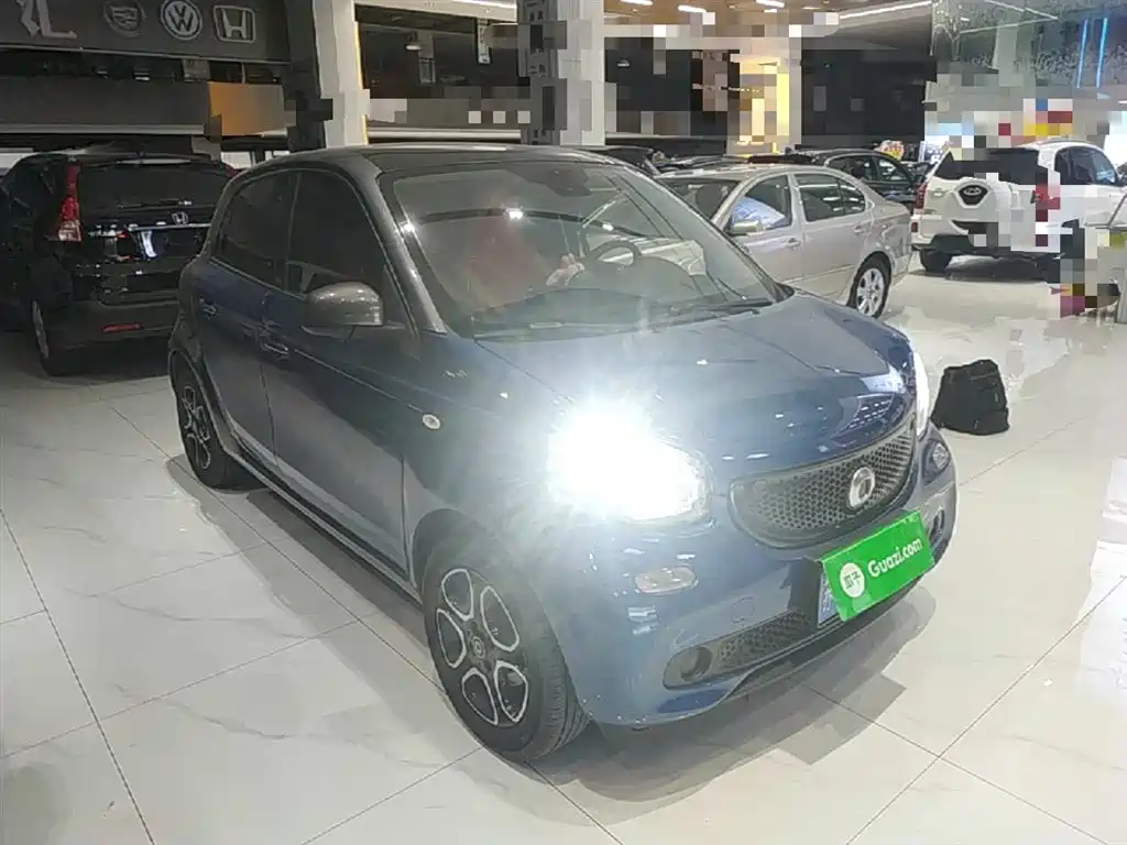 smart forfour 1.0 L 52 kW Passion