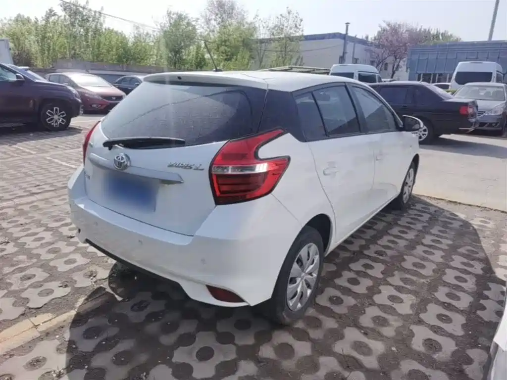 YARiS L Zhixuan 1.5 E CVT Charm Motion CN-VI