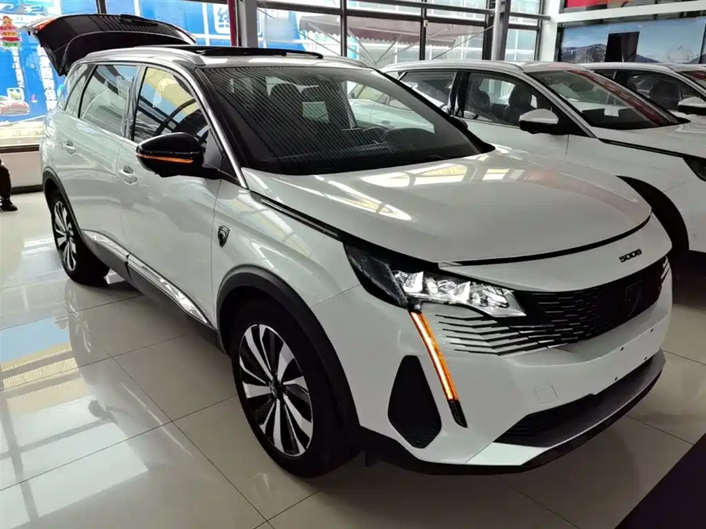Peugeot 5008 标致5008 2023款 400 THP 旗舰荣耀版 7座