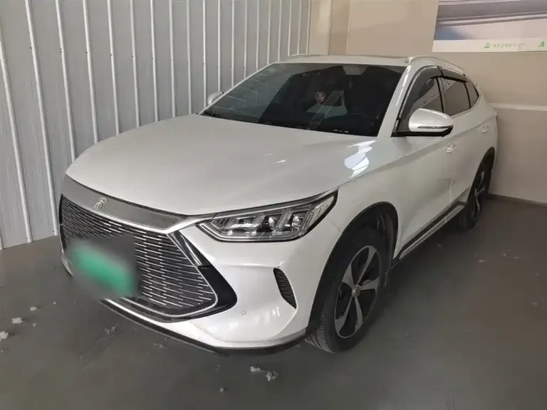 BYD Song PLUS NEV DM-i 51 KM Honored