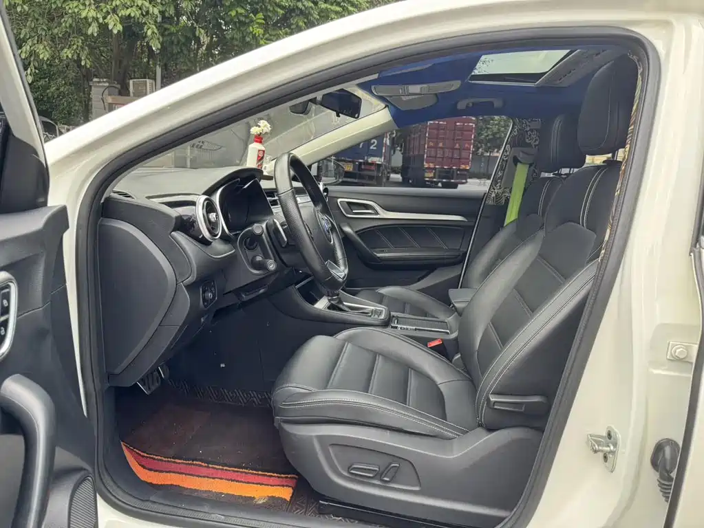 MG6 20 T Auto Luxury Connected CN-V