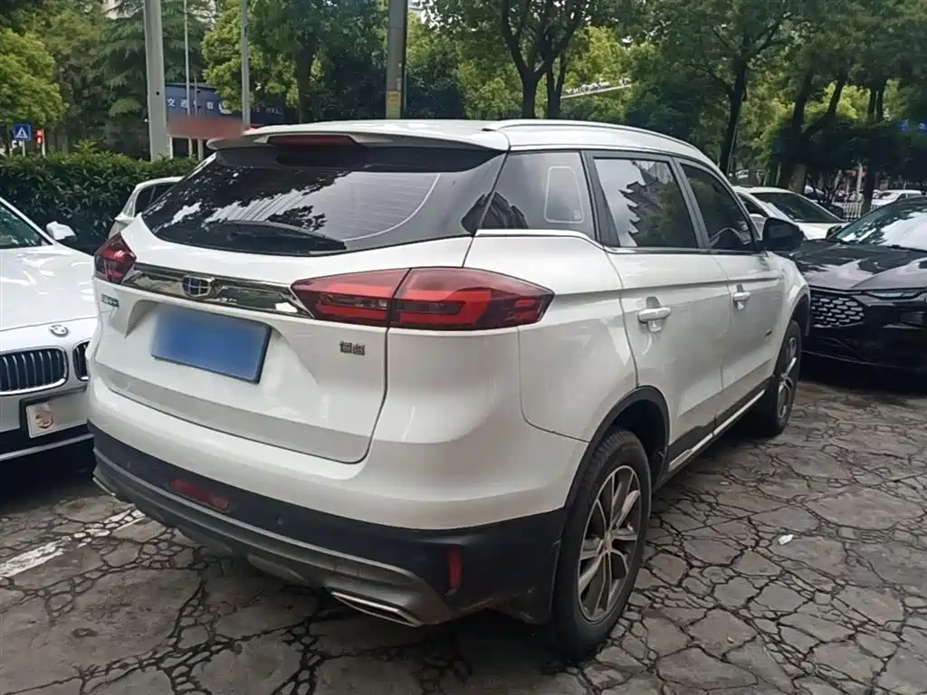 Boyue 1.8 TD DCT 2 WD Smart Grace