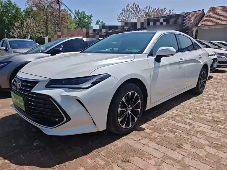 Toyota Avalon 2.0 L Progressive