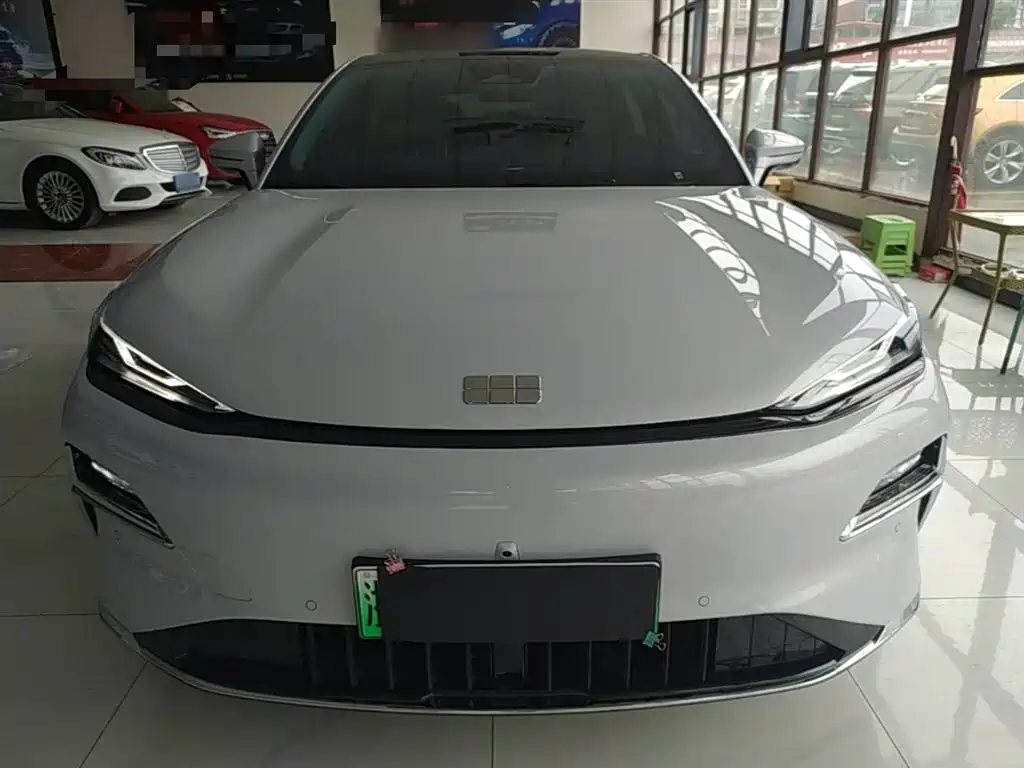 Galaxy Xingyao 8 130 km EM-i Premium
