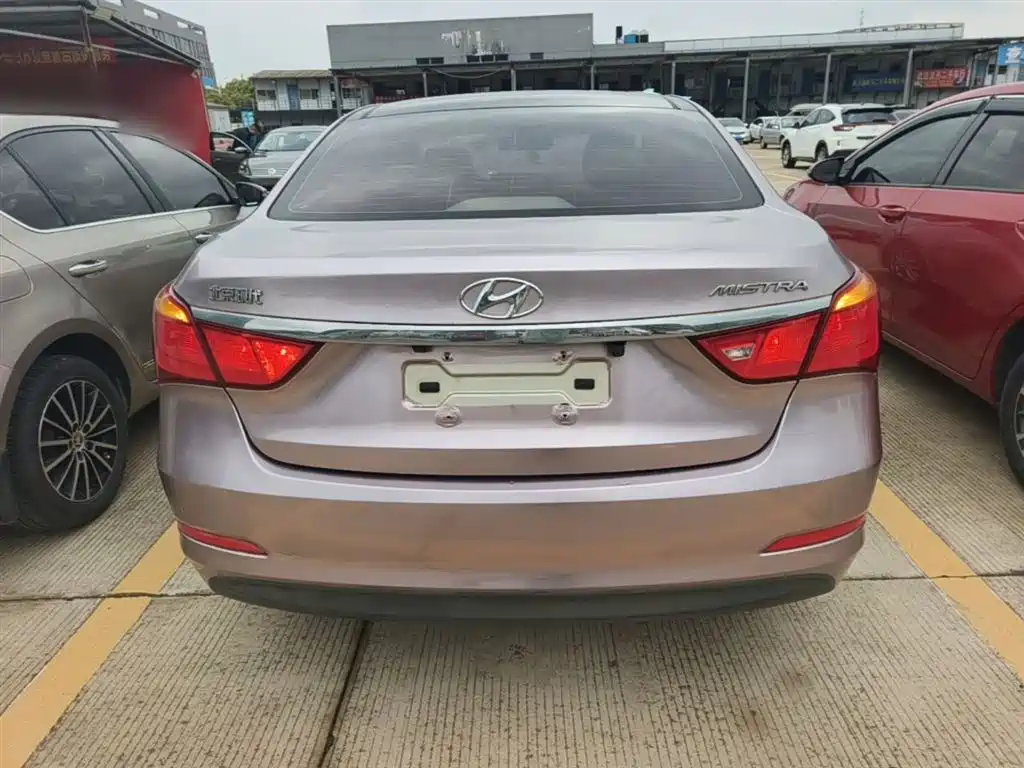 Mistra 1.8 L Auto Intelligent GLS