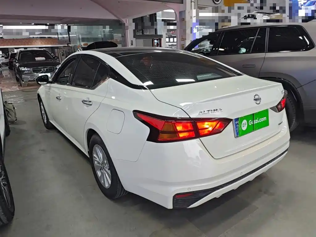 Teana 2.0 L XL Comfort