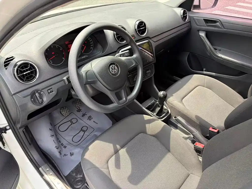 Jetta 1.4 L Manual Fashion
