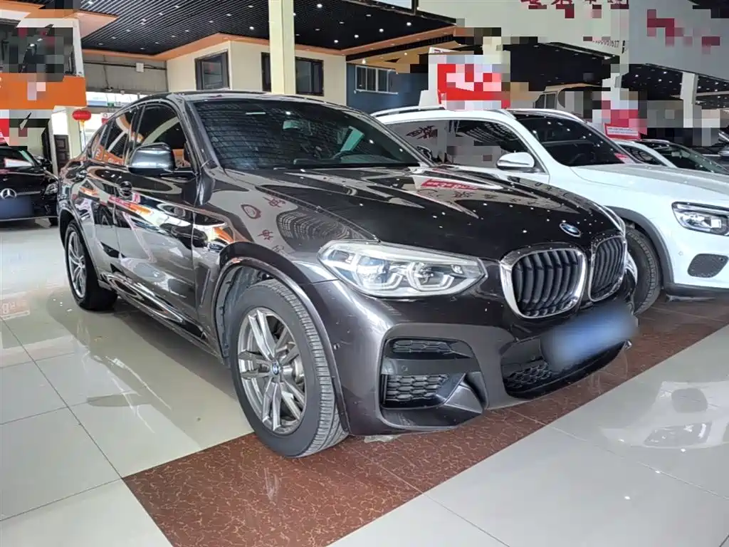 BMW X4 xDrive25 i M Sport Package
