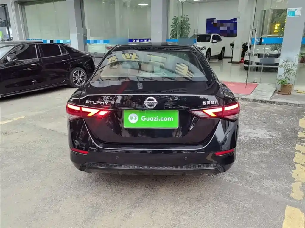 Sylphy 1.6 L XL CVT Joy