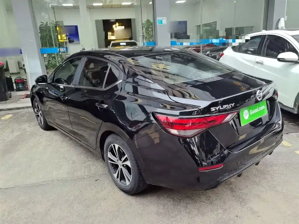 Sylphy 1.6 L XL CVT Joy