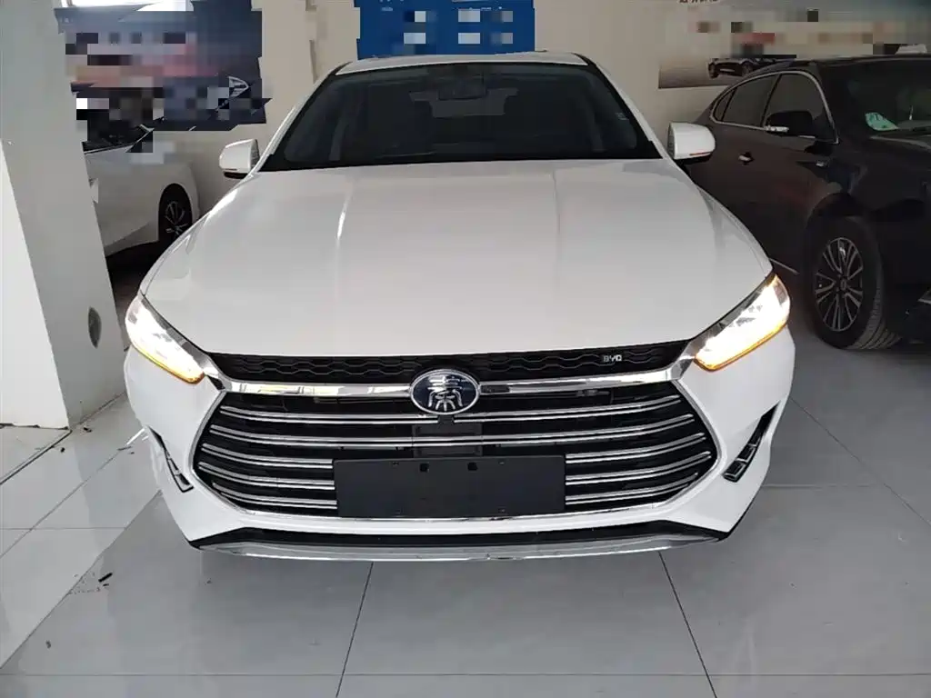 Qin Pro NEV DM Super Power 1.5 TI Auto Connected Power Dazzle CN-VI