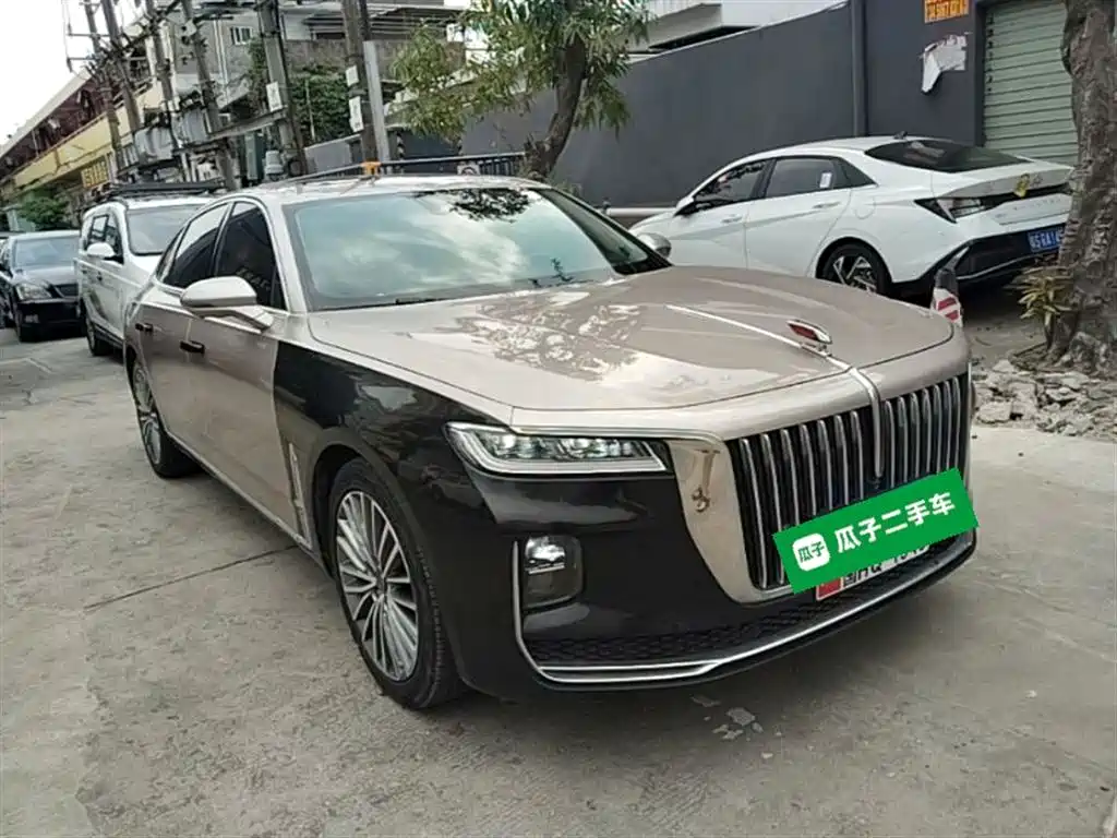 Hongqi H9 2.0 T Connected Flagship Enjoyment