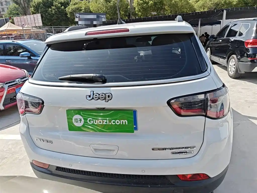 Compass 200 T Auto Home Enjoyment