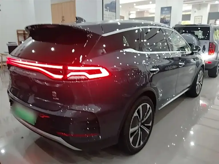 BYD Tang NEV DM-p 215 KM 4 WD Flagship