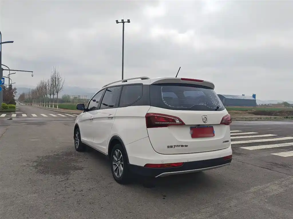 Baojun 730 1.5 T CVT Fashion 7-seat CN-VI