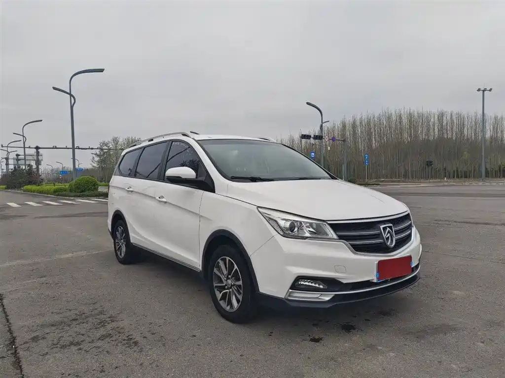 Baojun 730 1.5 T CVT Fashion 7-seat CN-VI