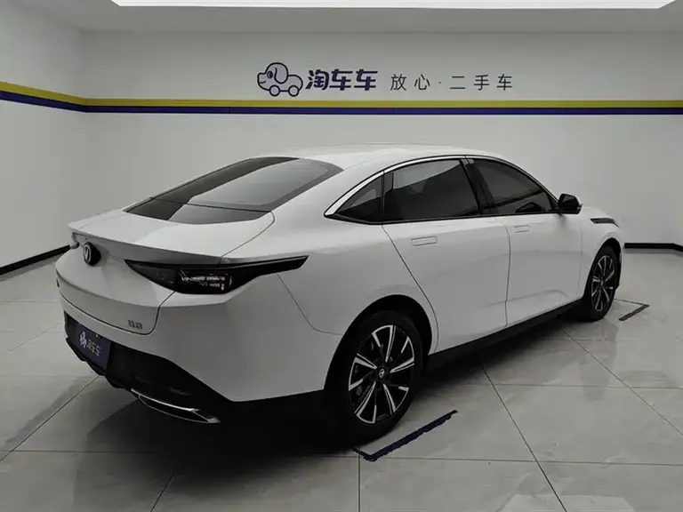 Changan Eado 1.5 T GDI Auto Distinguished