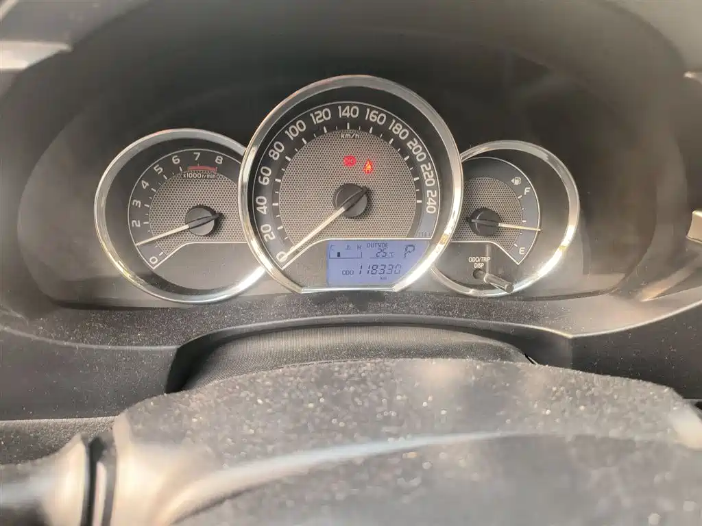 Levin 1.6 G CVT Elite