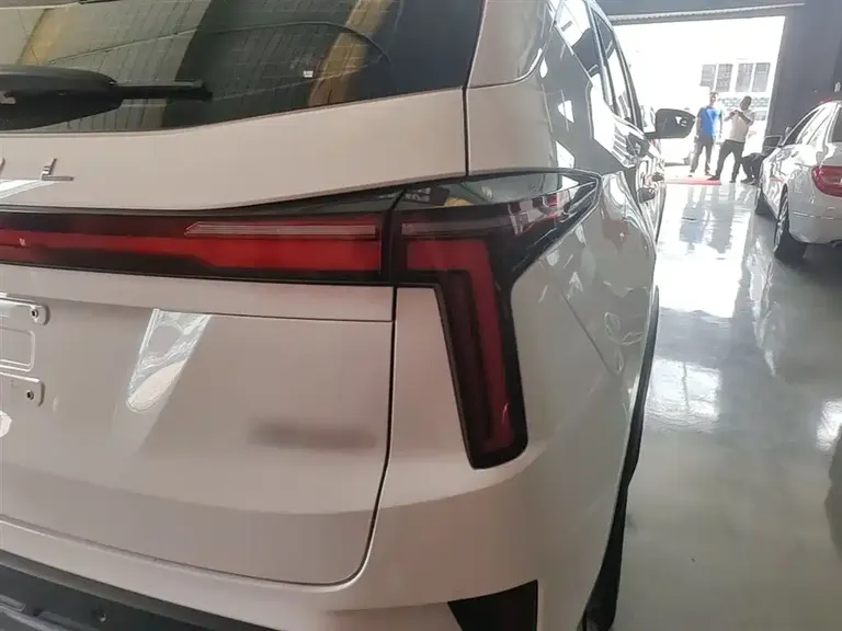JAC 思皓X8 PLUS 思皓X8 PLUS 2023款 1.5 TGDI DCT智享版 7座
