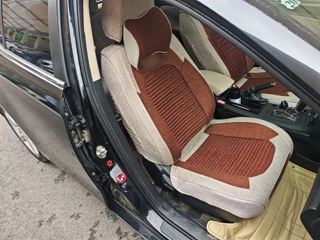Besturn B70 2.0 L Auto Luxury