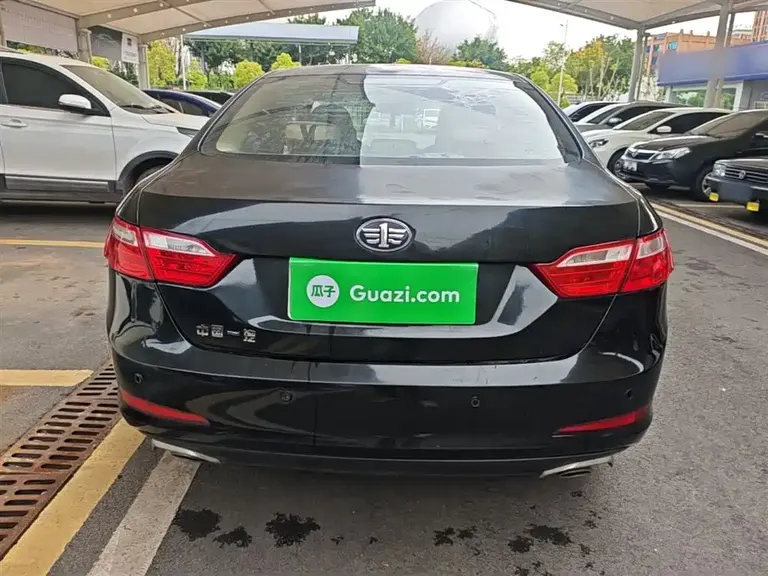 Besturn B70 2.0 L Auto Luxury