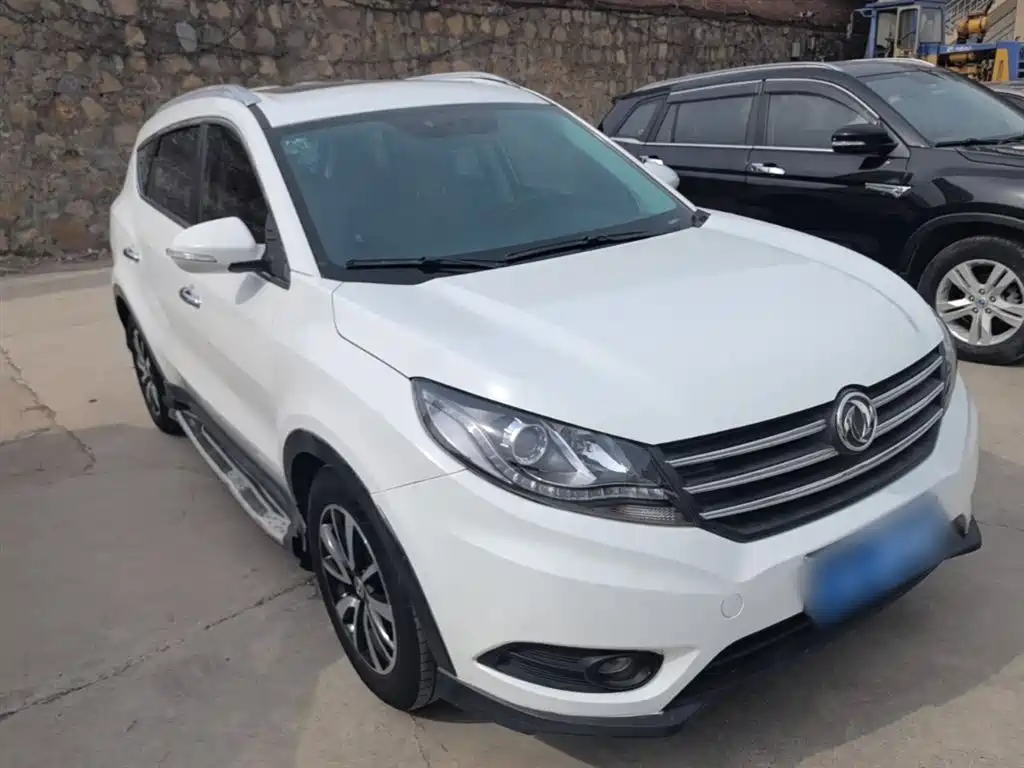Fengguang 580 1.5 T CVT Luxury