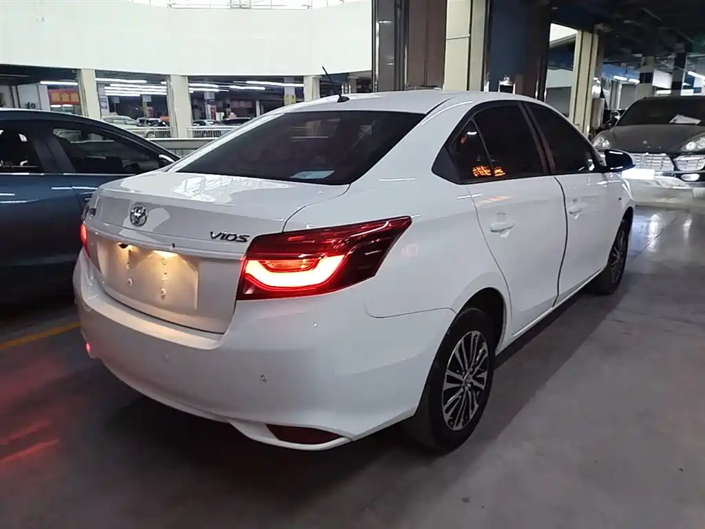 Vios 1.5 L CVT Creation