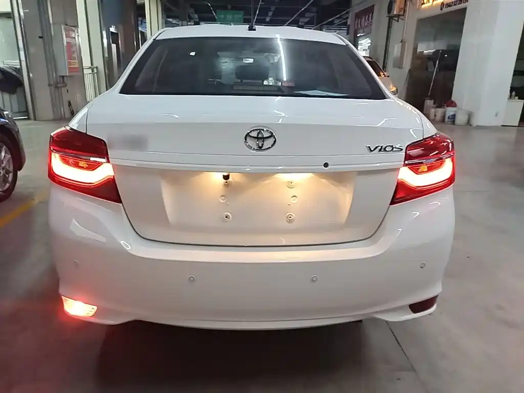 Vios 1.5 L CVT Creation