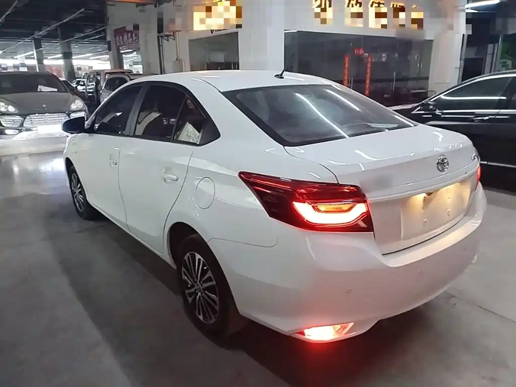 Vios 1.5 L CVT Creation