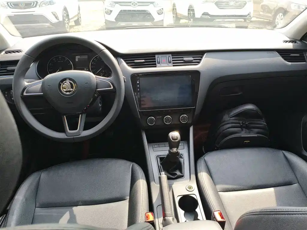 Octavia 明锐 2017款 经典款 1.6 L 手动舒适版