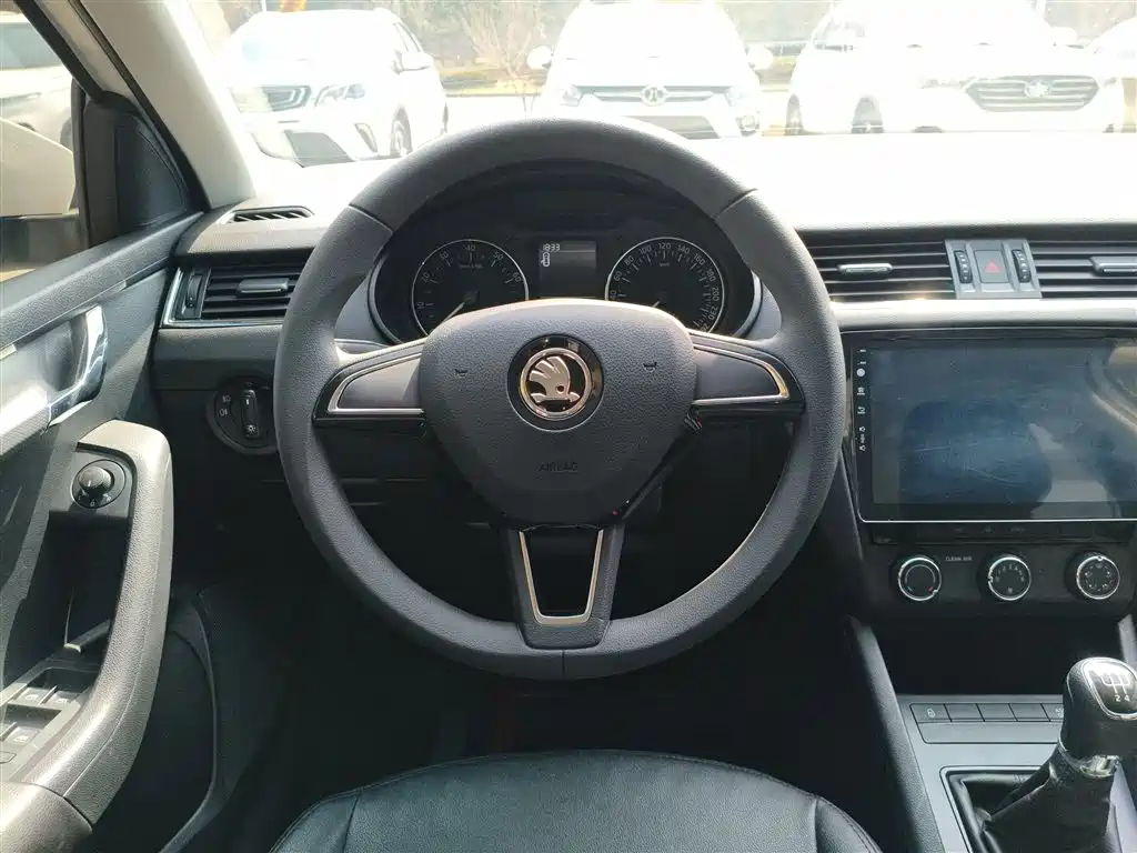 Octavia 明锐 2017款 经典款 1.6 L 手动舒适版