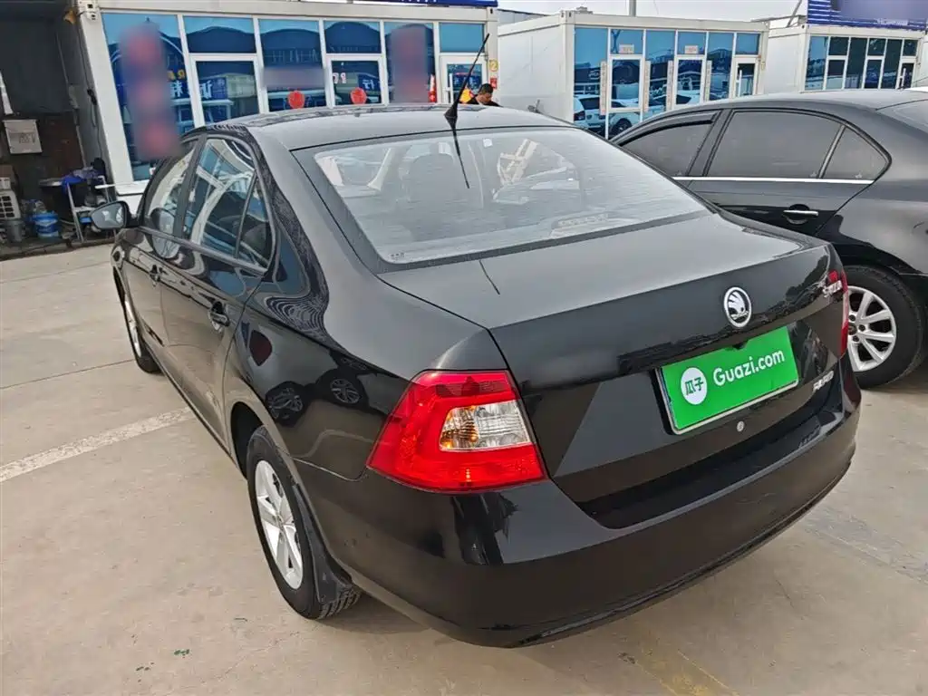 Rapid 1.4 L Manual Joy Select