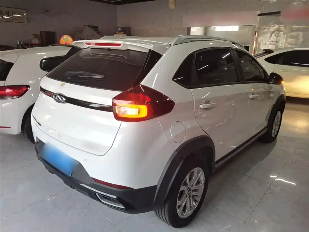 Tiggo 3 x PLUS 1.5 L CVT Fashion