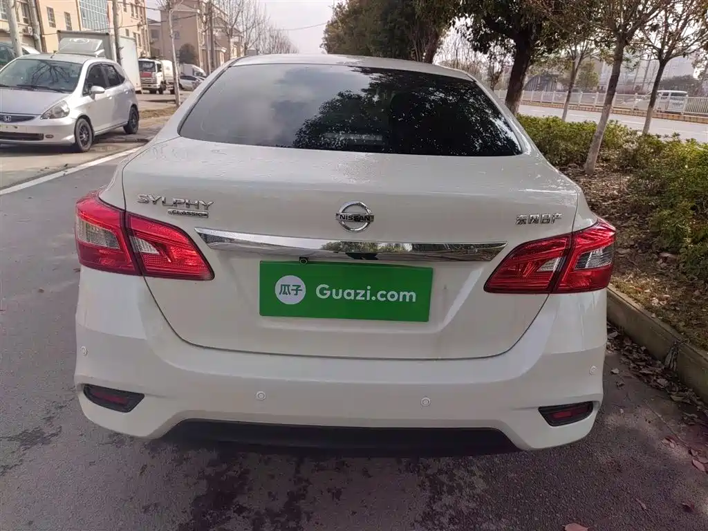 Sylphy Facelift II Classic 1.6 XE CVT Comfort