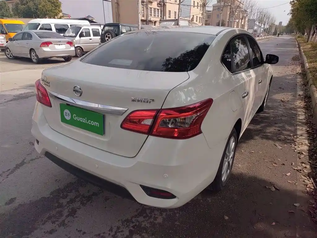 Sylphy Facelift II Classic 1.6 XE CVT Comfort