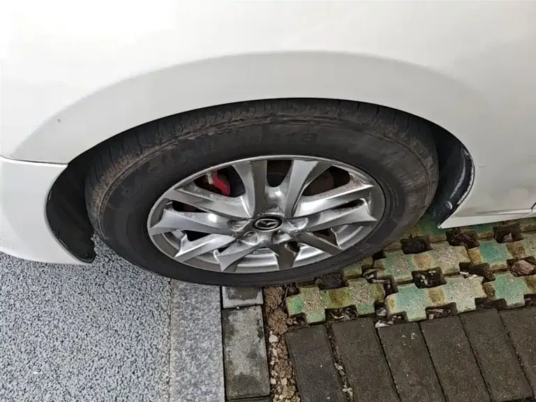 Mazda 3 Axela Sedan 1.5 L Auto Comfort