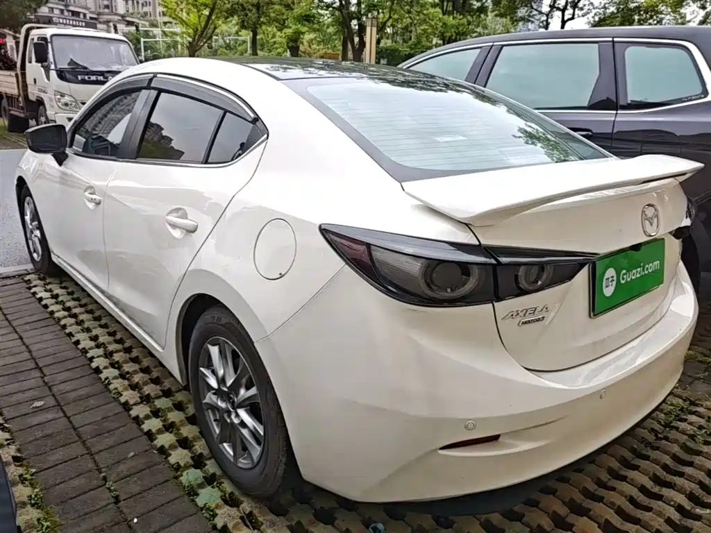 Mazda 3 Axela Sedan 1.5 L Auto Comfort