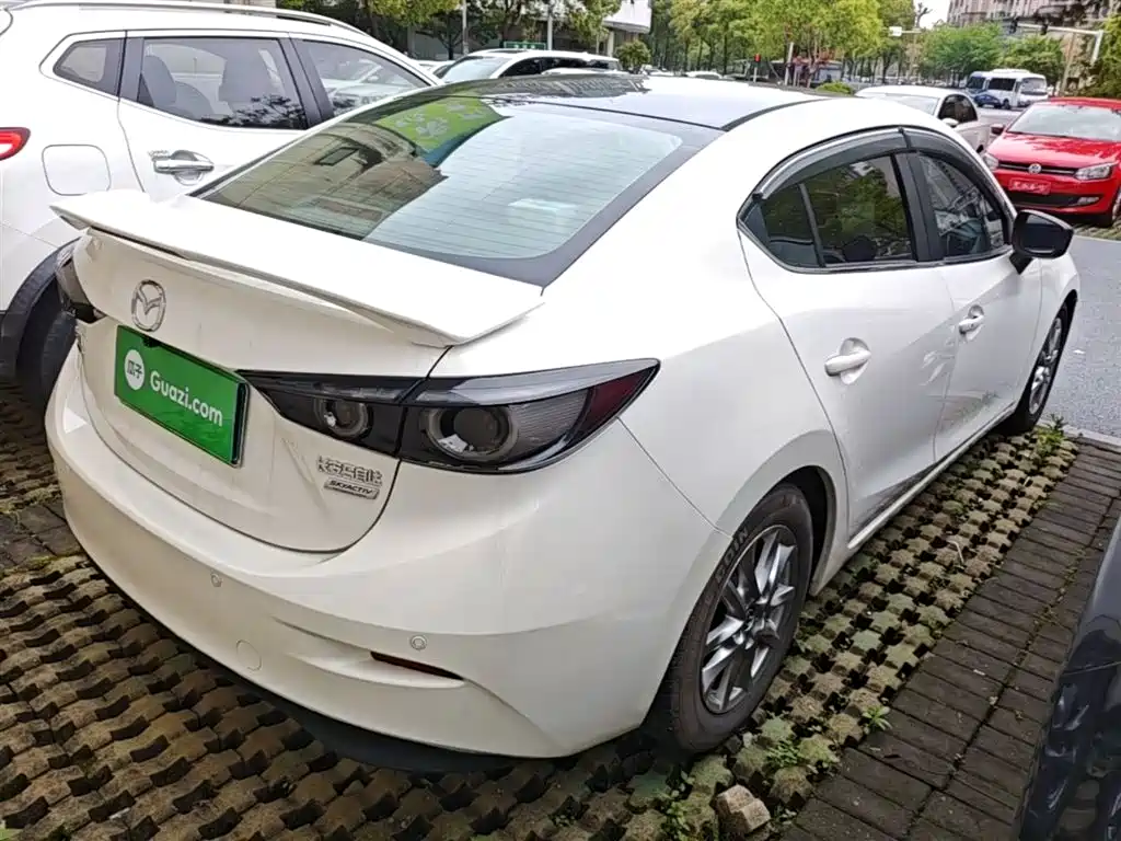 Mazda 3 Axela Sedan 1.5 L Auto Comfort