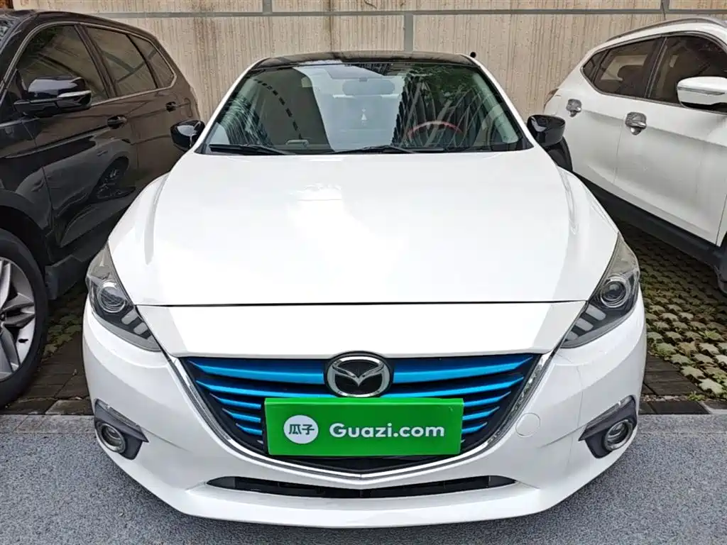 Mazda 3 Axela Sedan 1.5 L Auto Comfort