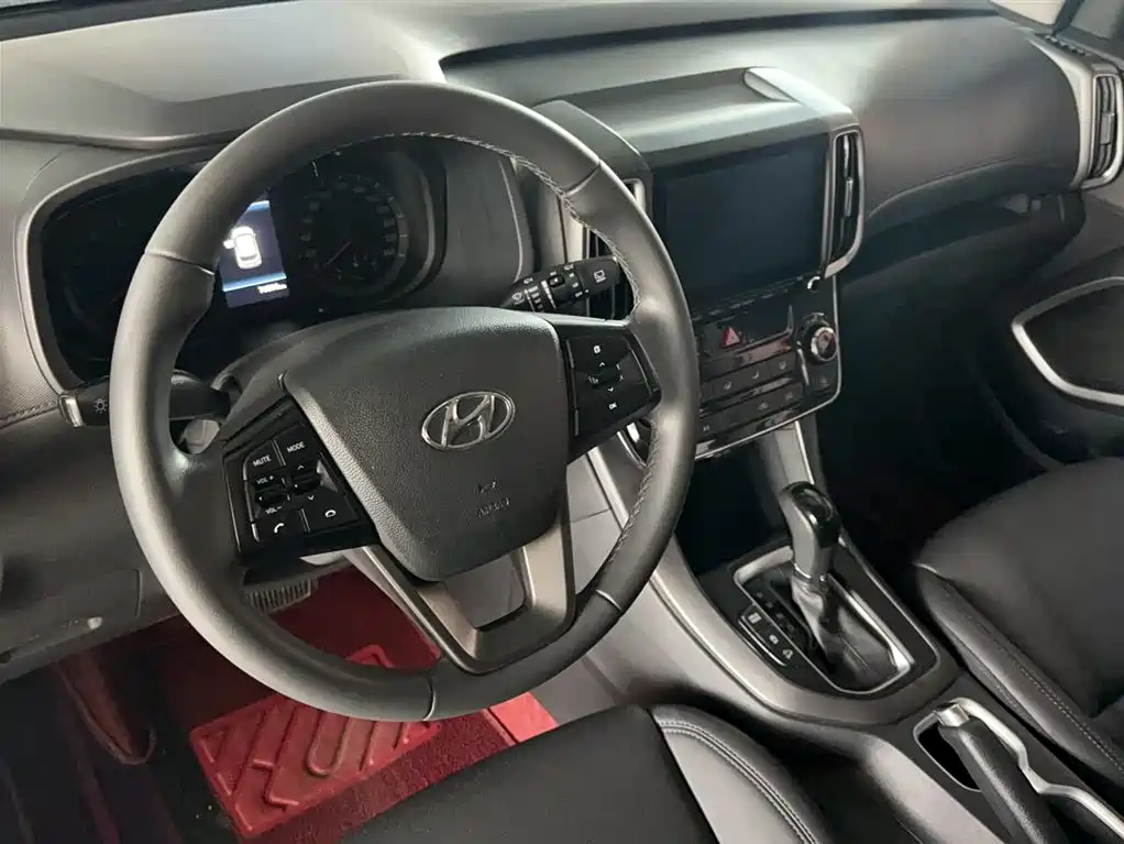 Hyundai ix35 2.0 L Auto 2 WD Brave · Smooth Enjoyment CN-VI