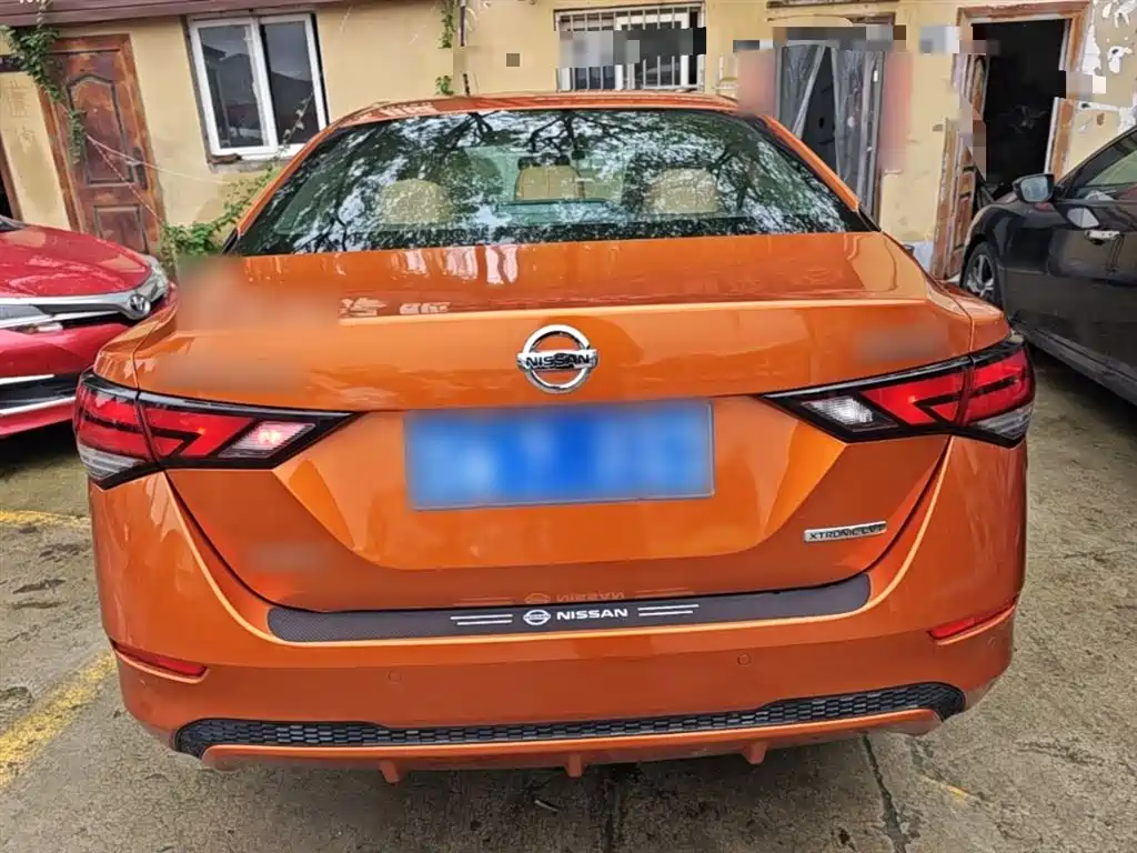 Sylphy 1.6 L TOP CVT Luxury Enjoyment
