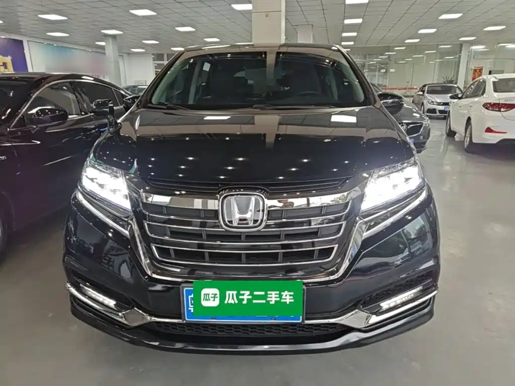 Elysion 2.0 L Hybrid Luxury