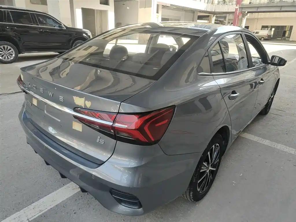 Roewe i5 1.5 L Manual Platinum