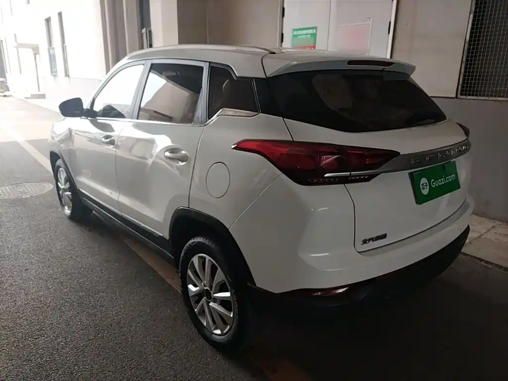 BAIC X3 1.5 T Manual Glory