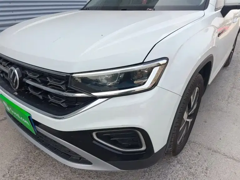 Volkswagen Tayron 300 TSI 2 WD Luxury Plus Advanced