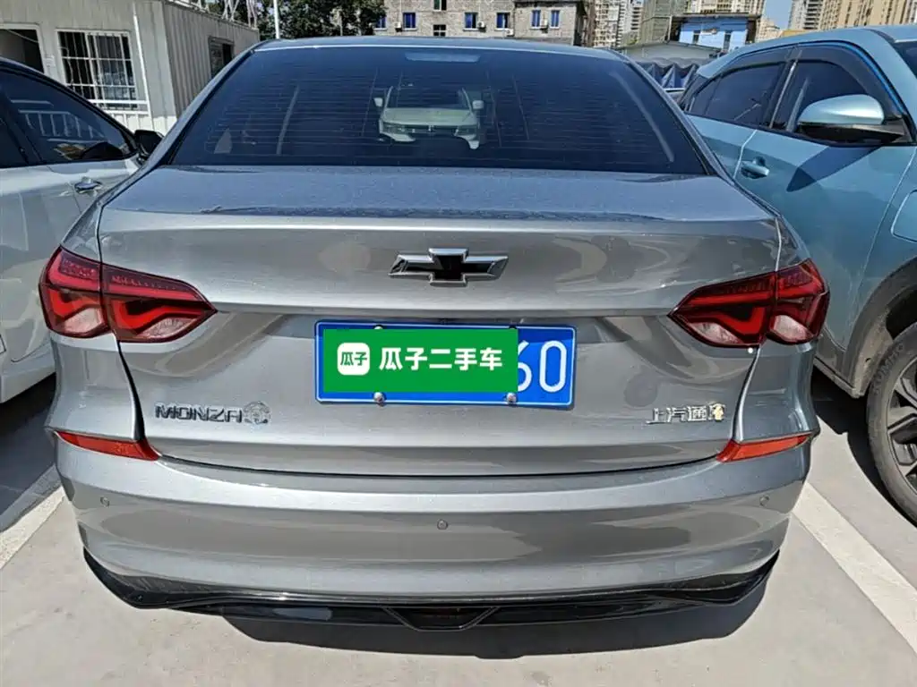Monza 1.5 L DCT Joy