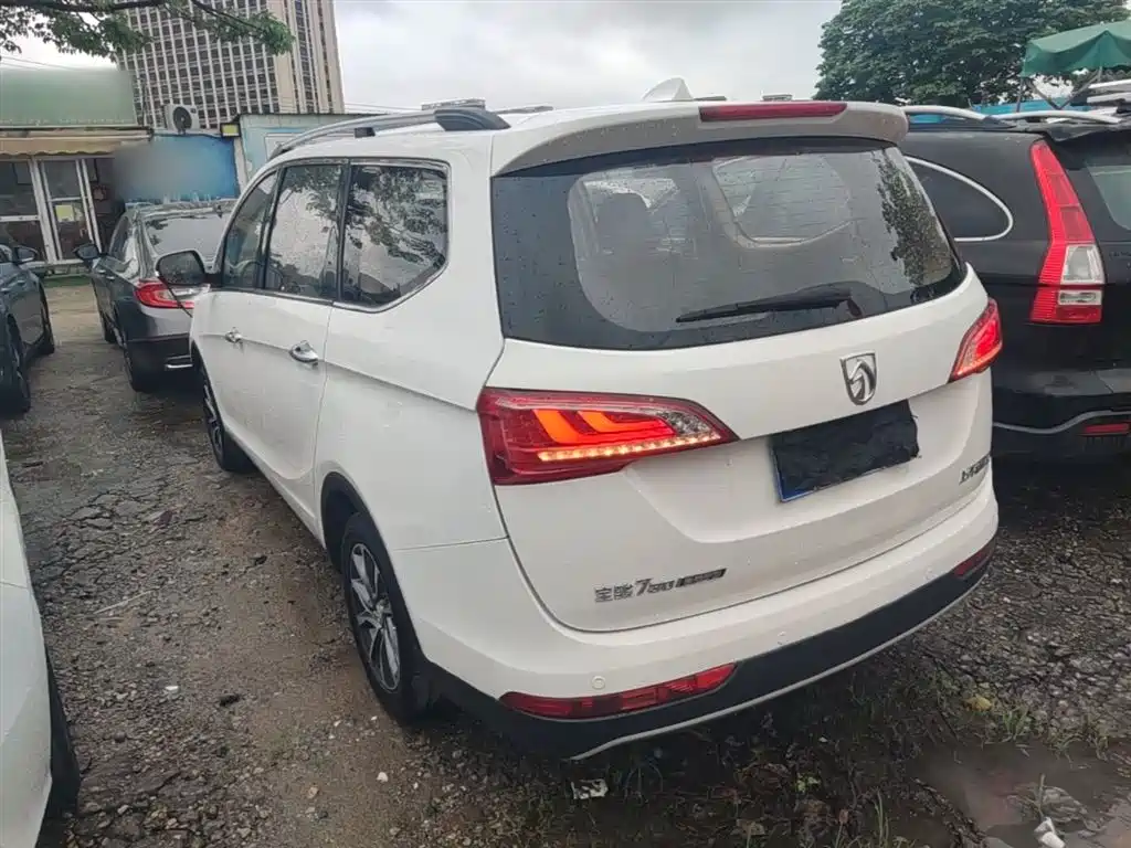 Baojun 730 1.8 L iAMT Luxury 7-seat